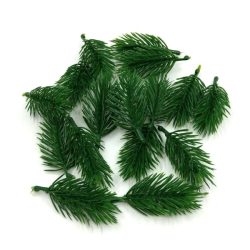 kuenstliche-tannenzweige-320389-hobbykreativ